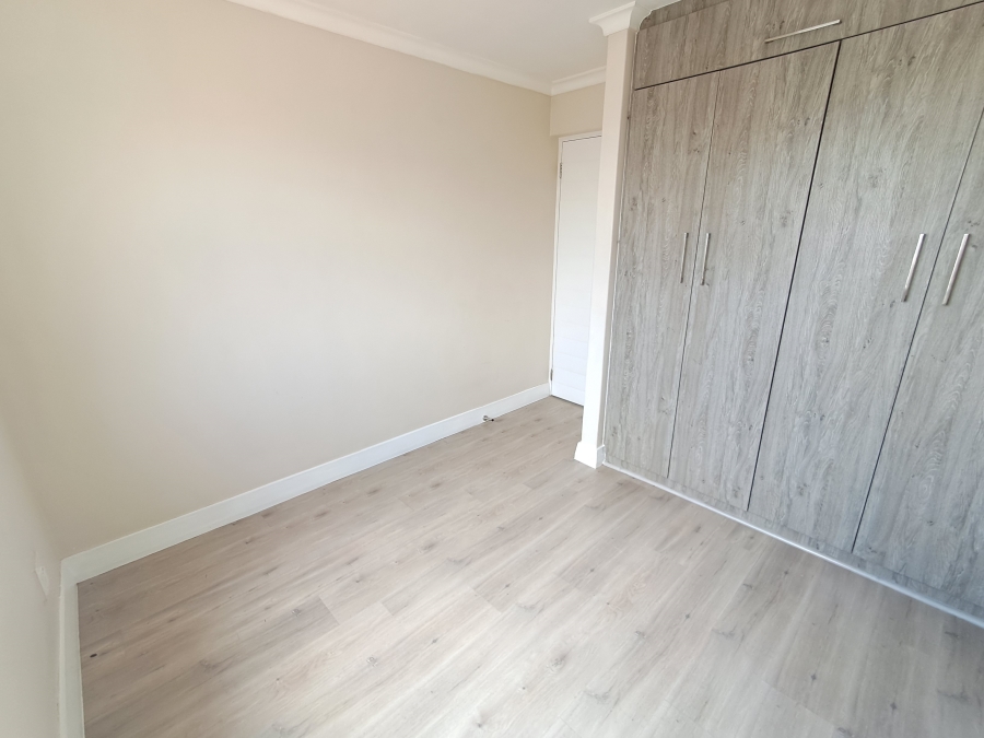 To Let 2 Bedroom Property for Rent in Zonnebloem Western Cape